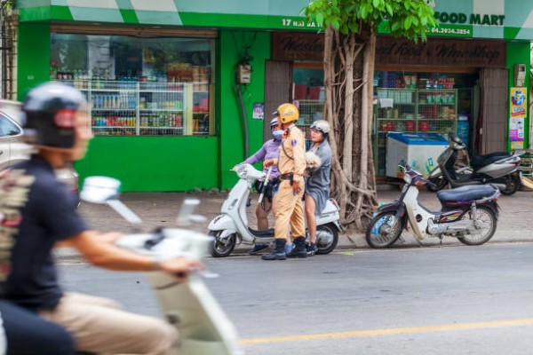 ảnh công an bắt xe máy
