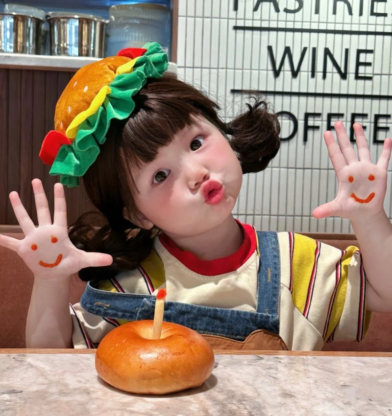ảnh em bé cute 1
