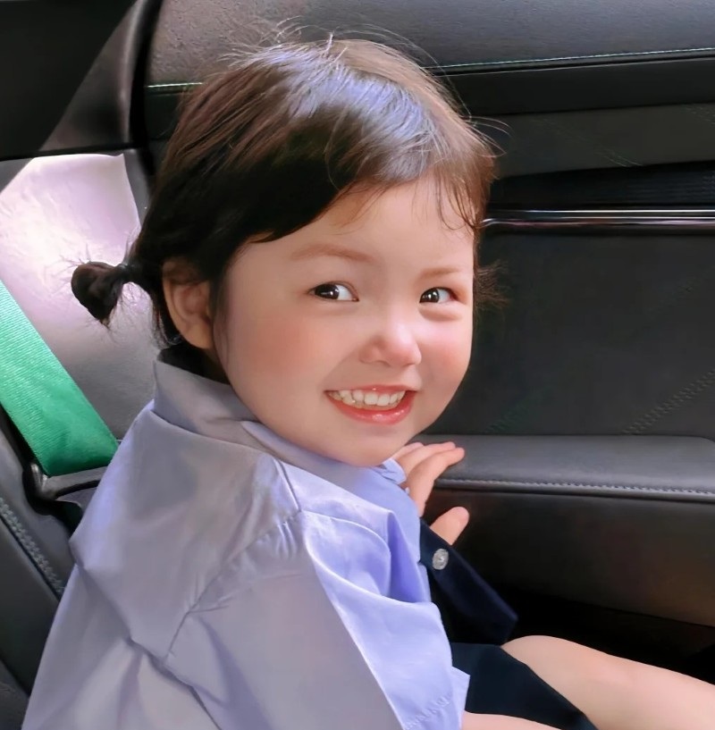 ảnh em bé cute 9