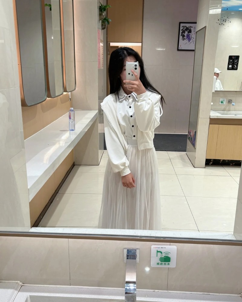 ảnh gái k11 che mặt 13