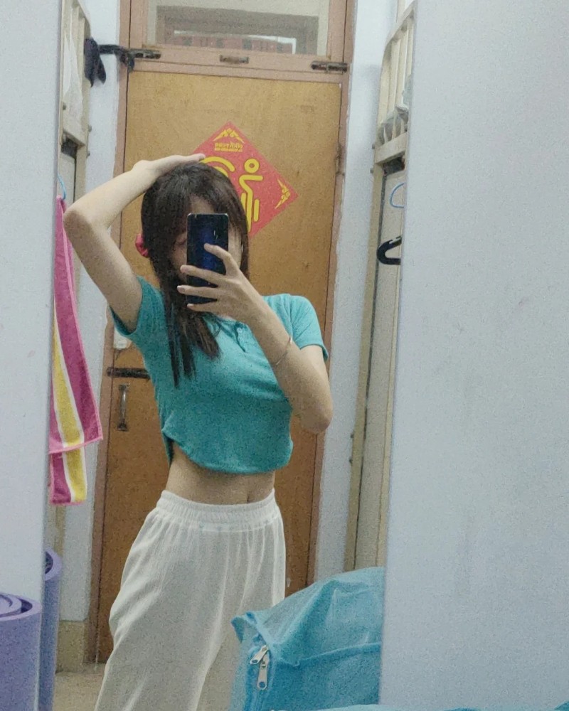ảnh gái k11 che mặt 25