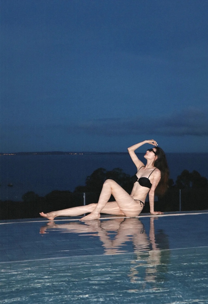 ảnh gái xinh mặc bikini đi biển 3