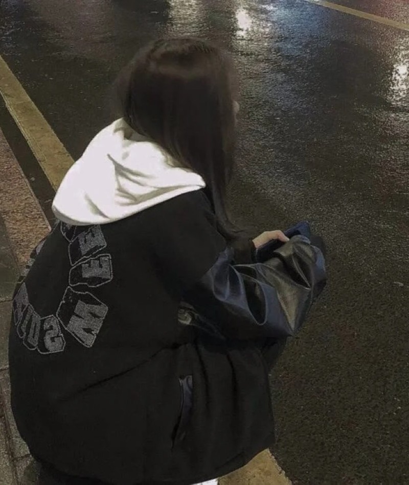 ảnh girl che mặt buồn 16