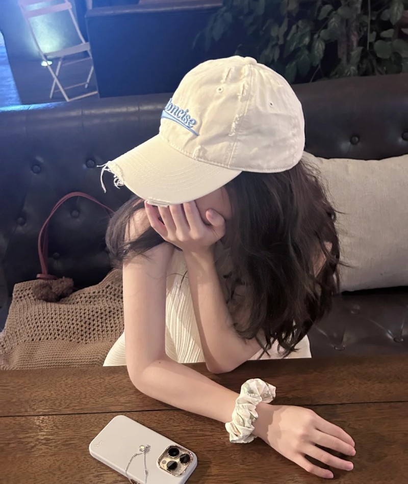 ảnh girl che mặt buồn 2