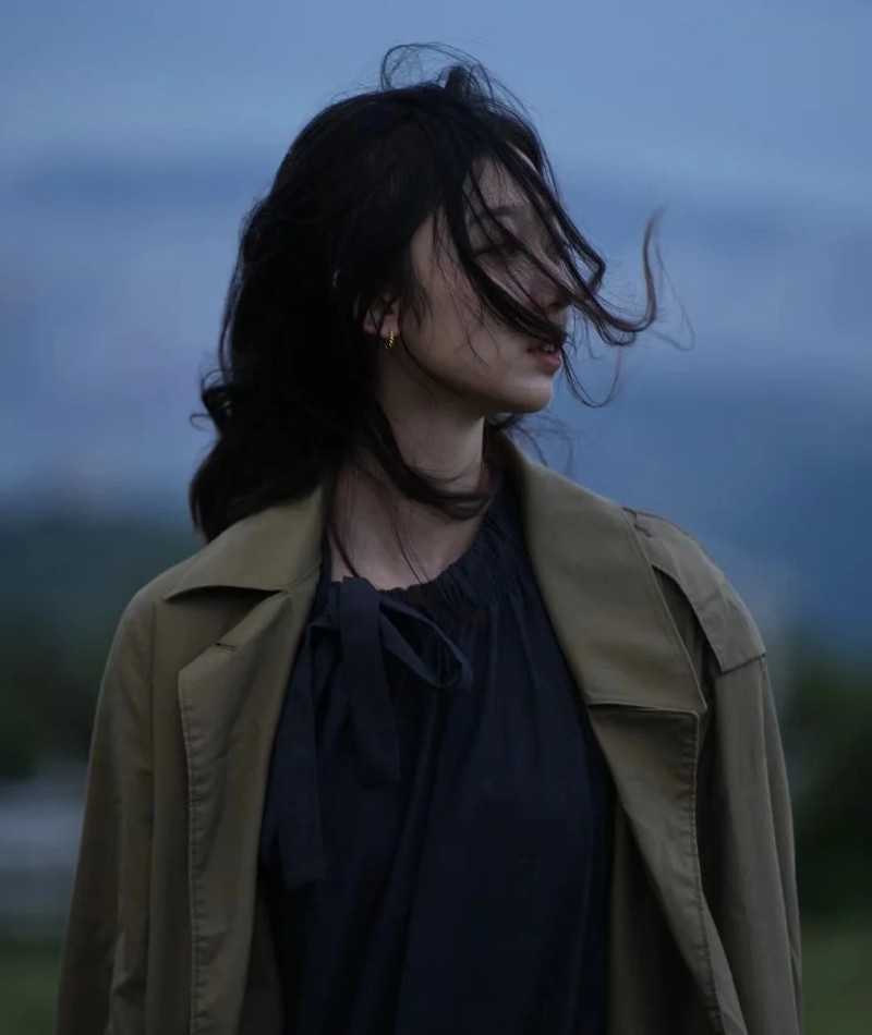 ảnh girl che mặt buồn 35