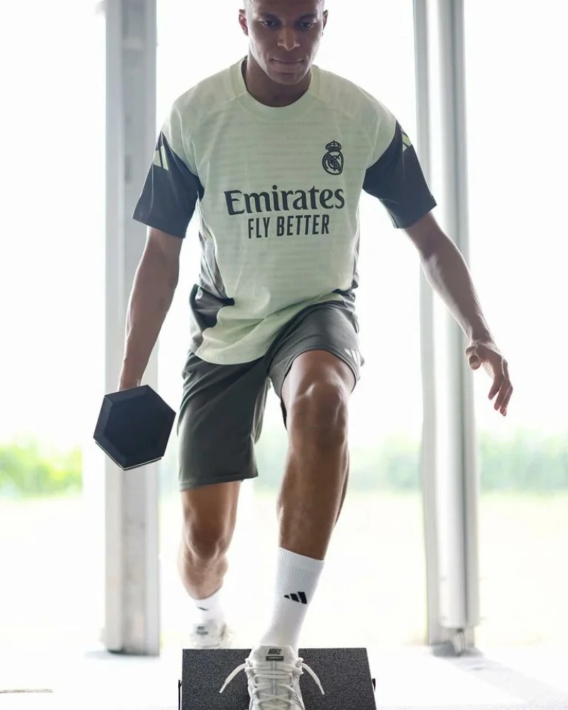 ảnh mbappe 12