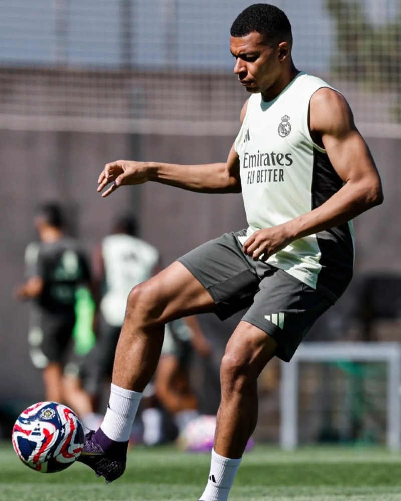 ảnh mbappe 13