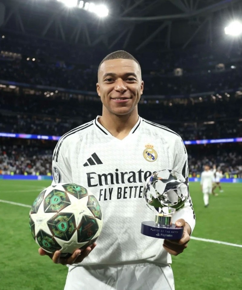 ảnh mbappe 25