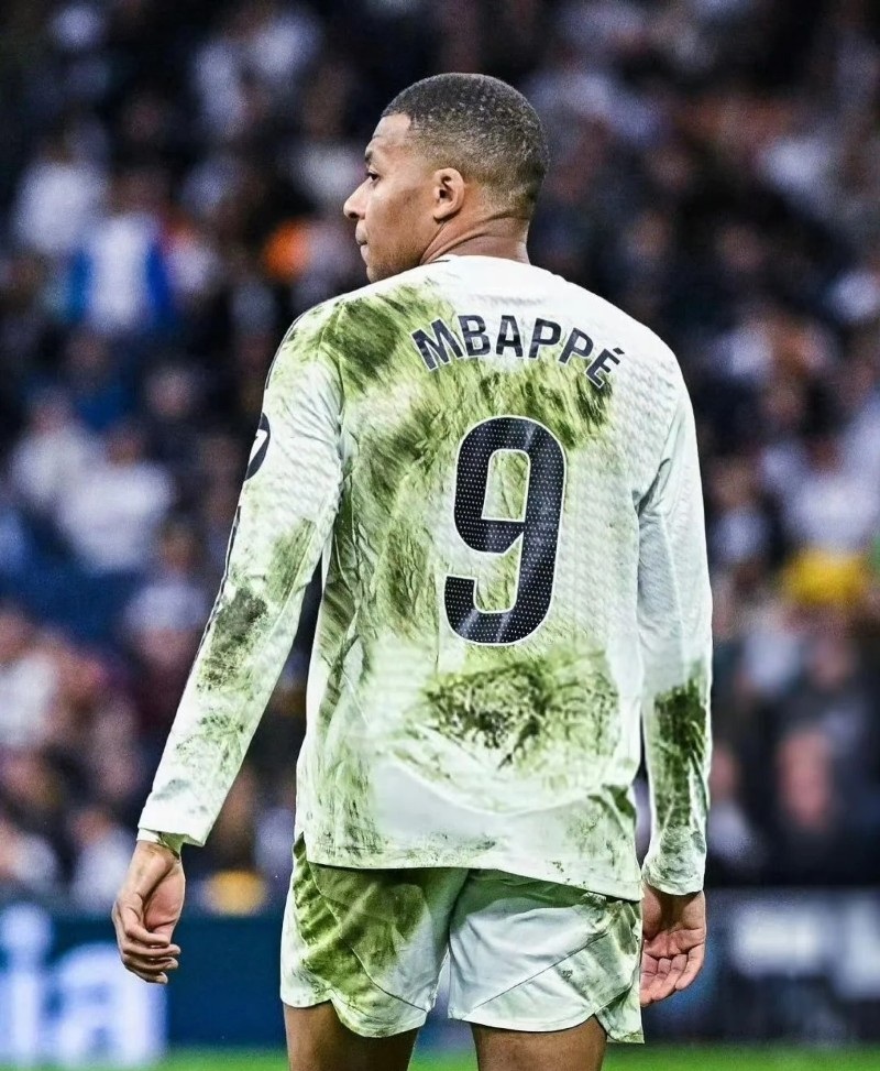 ảnh mbappe 28