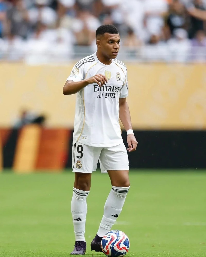 ảnh mbappe 3