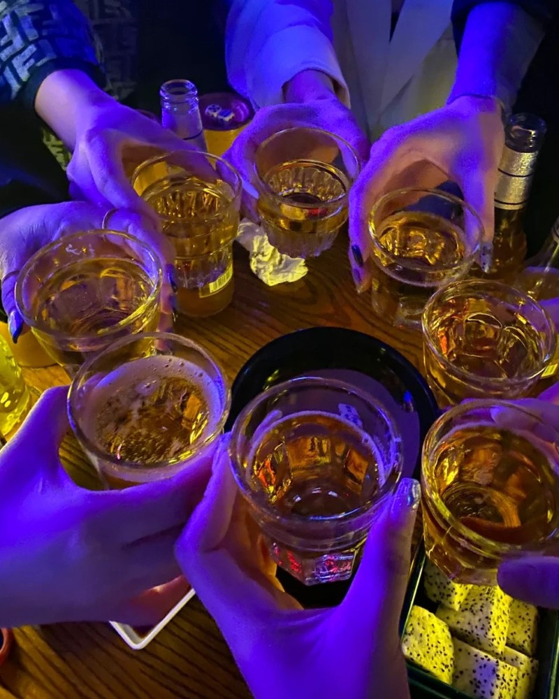 ảnh nhậu bia đẹp 27