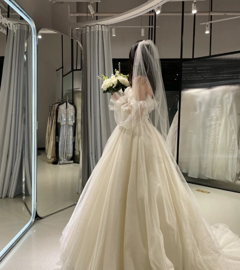 ảnh nhìn váy cưới 2