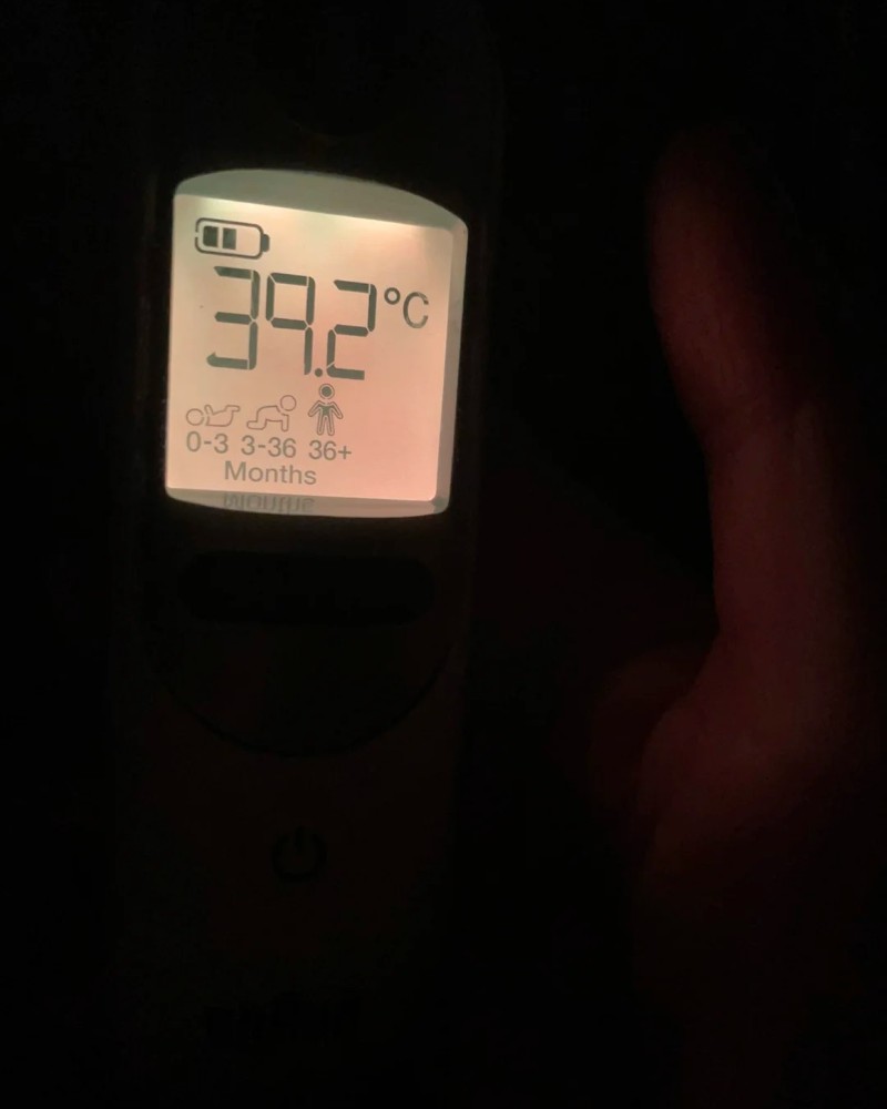 ảnh sốt 39 độ 30