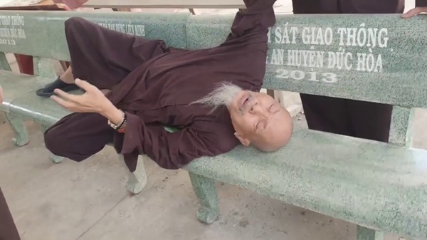 ảnh thầy ông nội 23