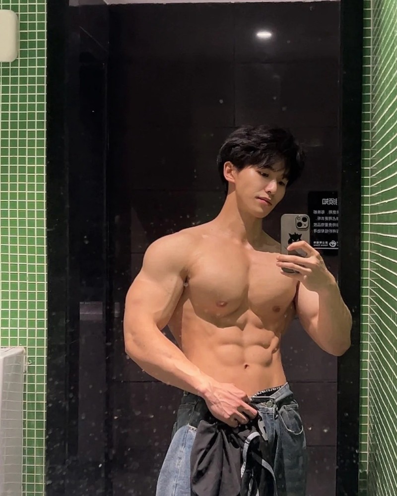 ảnh trai đẹp sáu múi 26
