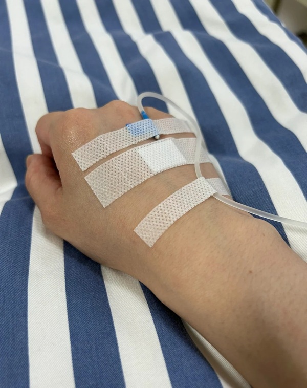 ảnh truyền nước biển 11