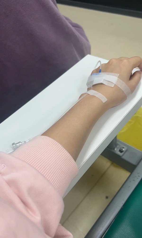 ảnh truyền nước biển 14