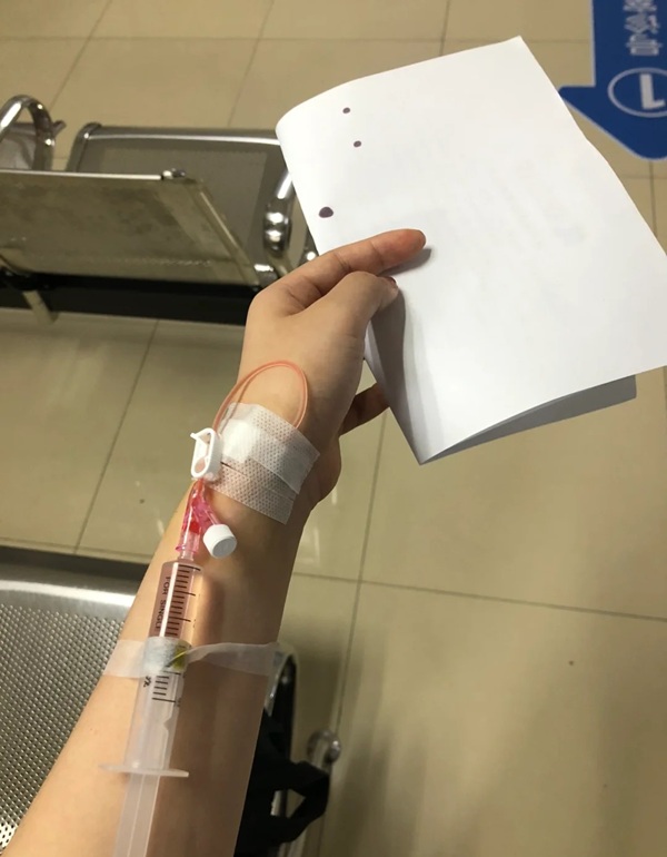 ảnh truyền nước biển 18