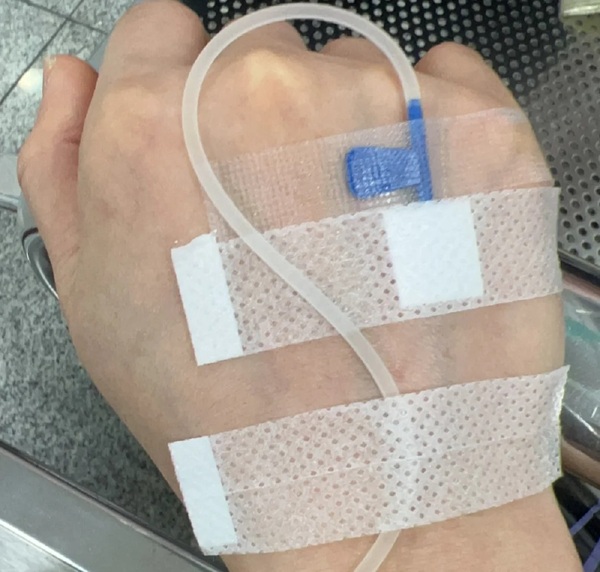 ảnh truyền nước biển 19