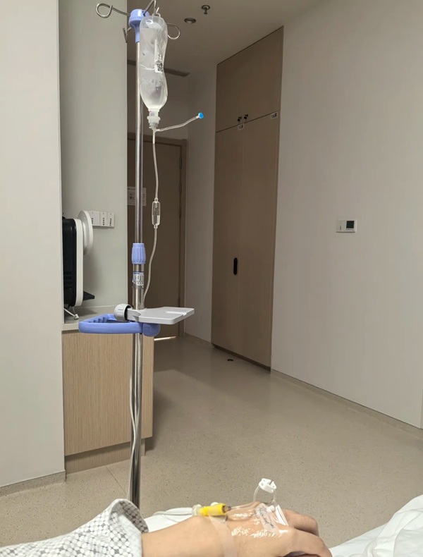 ảnh truyền nước biển 33