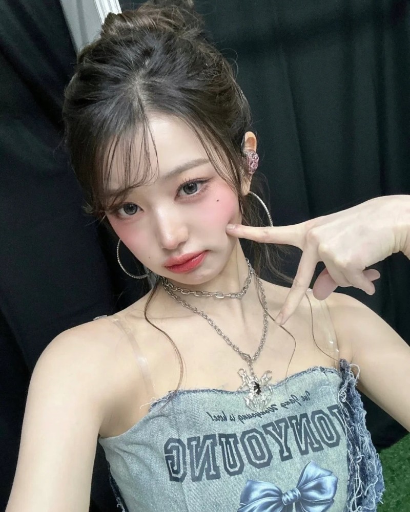 ảnh wonyoung 16