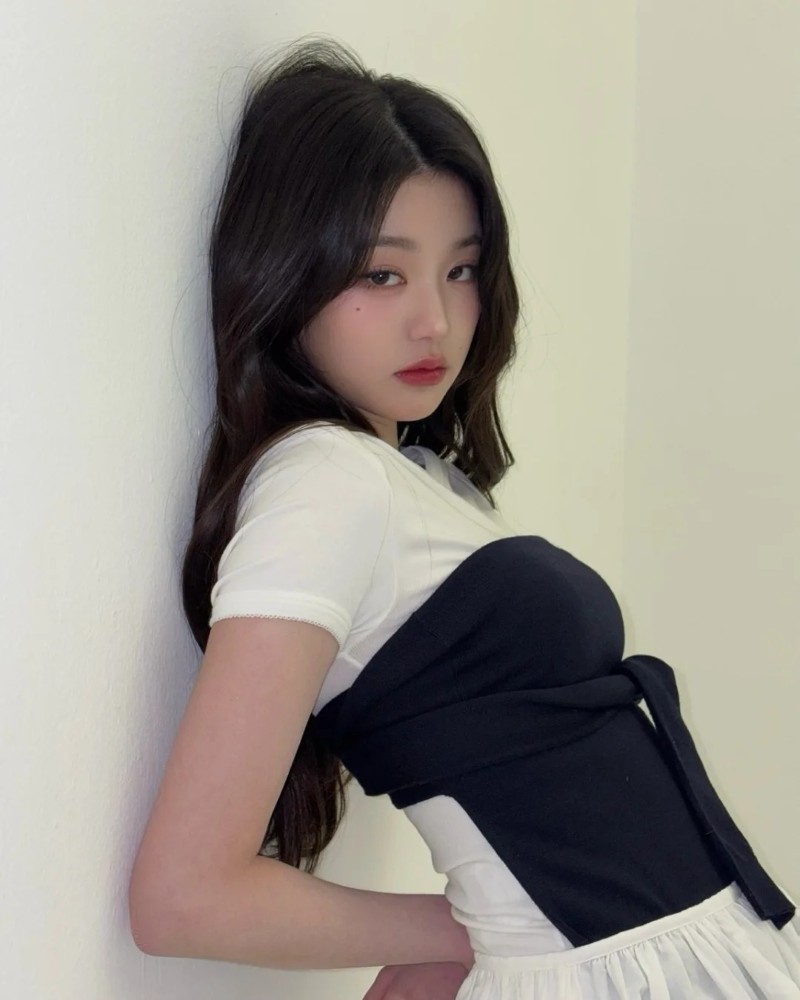 ảnh wonyoung 25