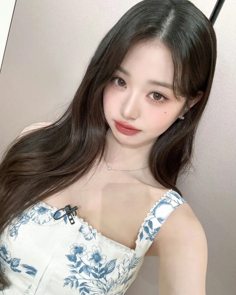 ảnh wonyoung 35