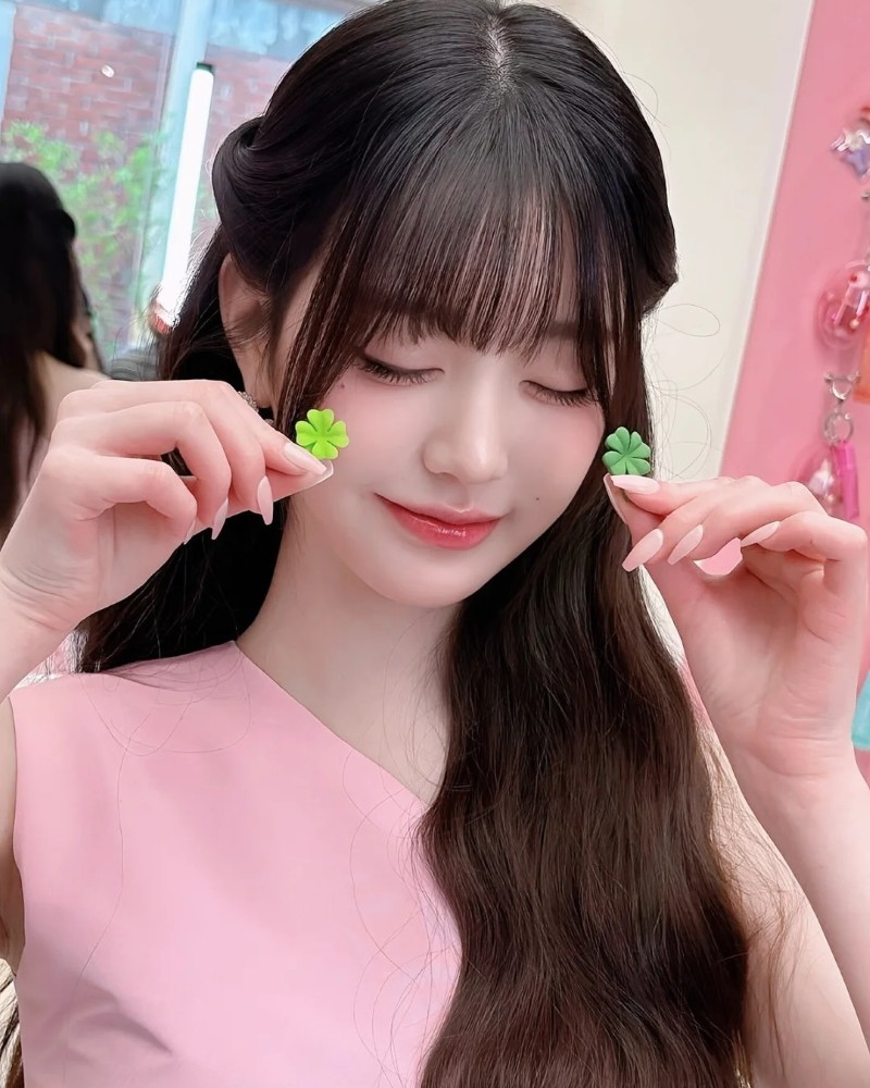 ảnh wonyoung cute