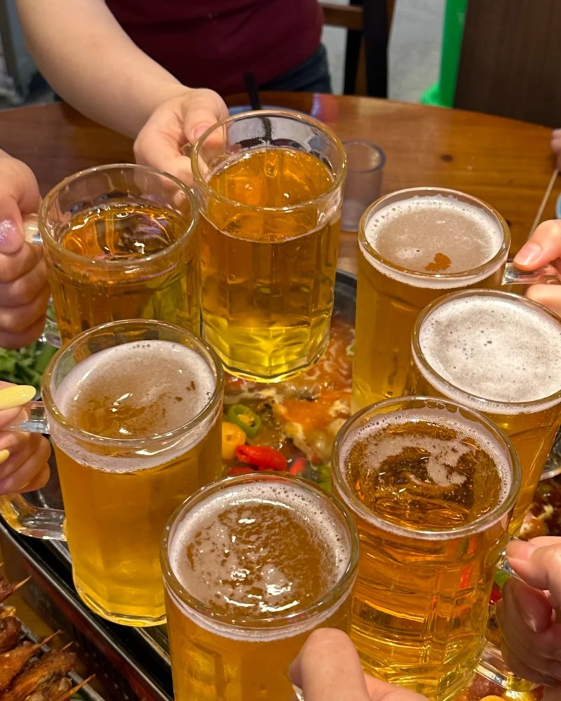 chill ảnh bia nhậu buồn