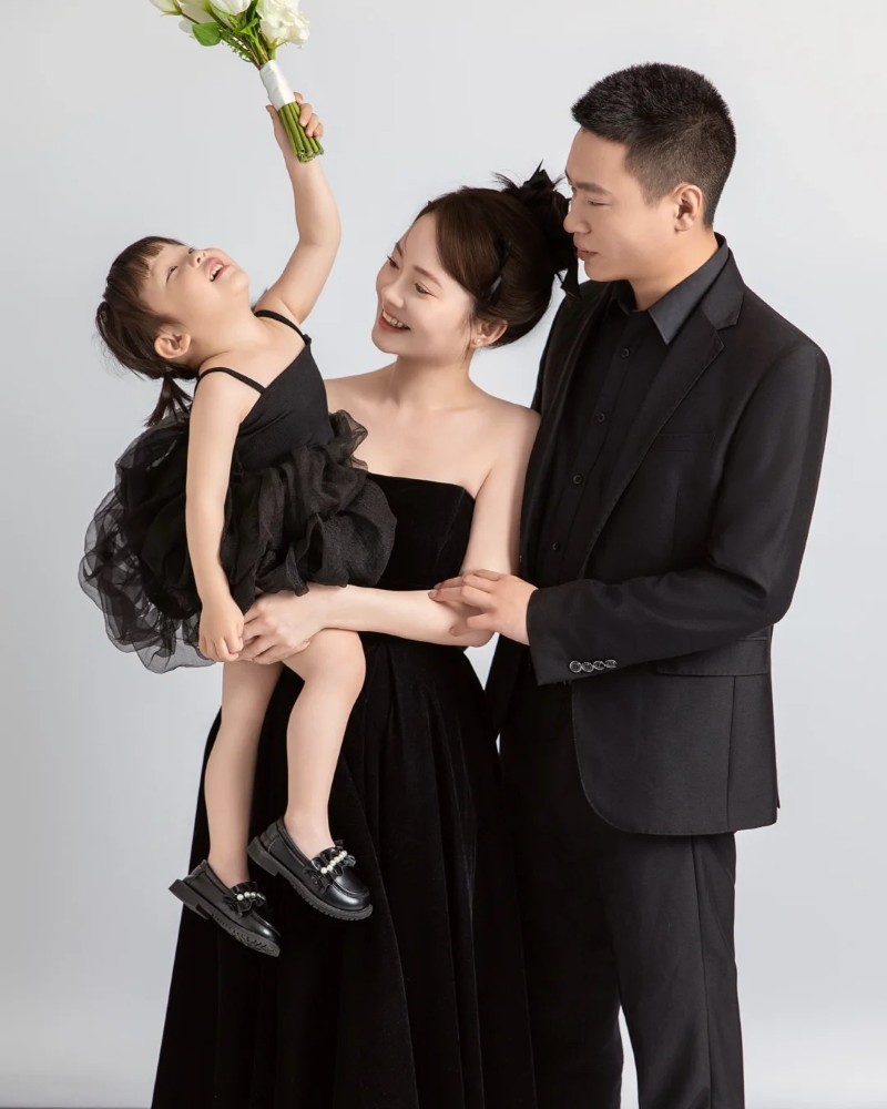 chụp ảnh gia đình 3 người 12