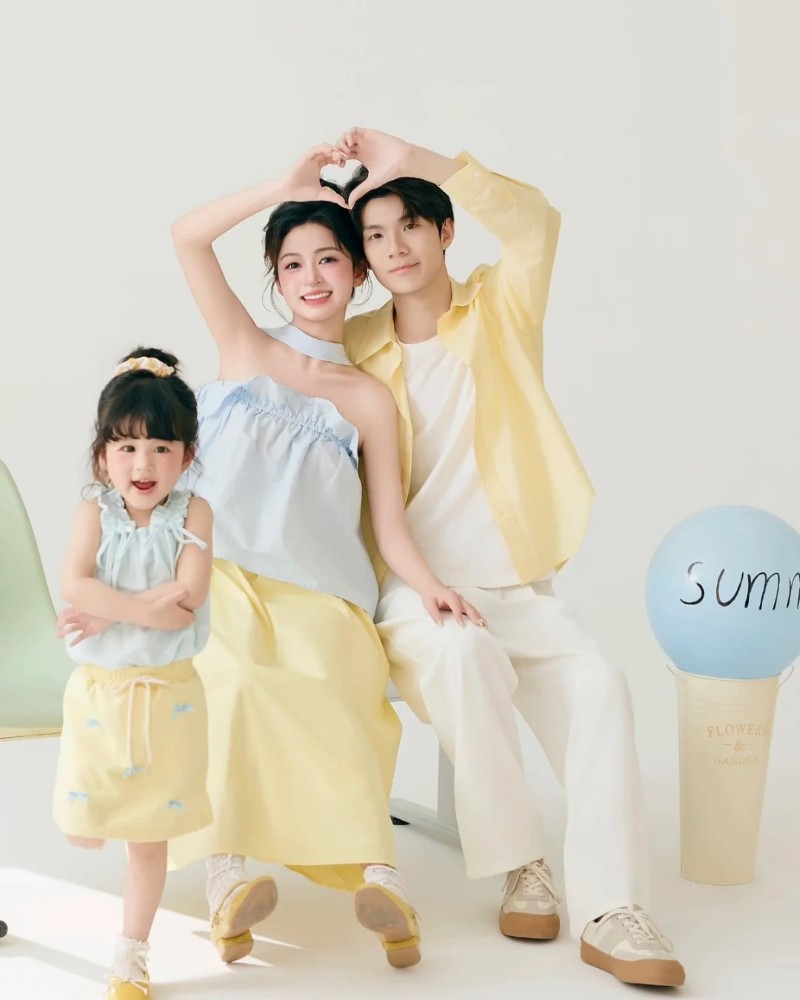 chụp ảnh gia đình 3 người 14