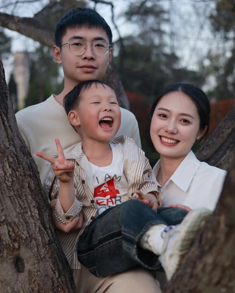 chụp ảnh gia đình 3 người 16