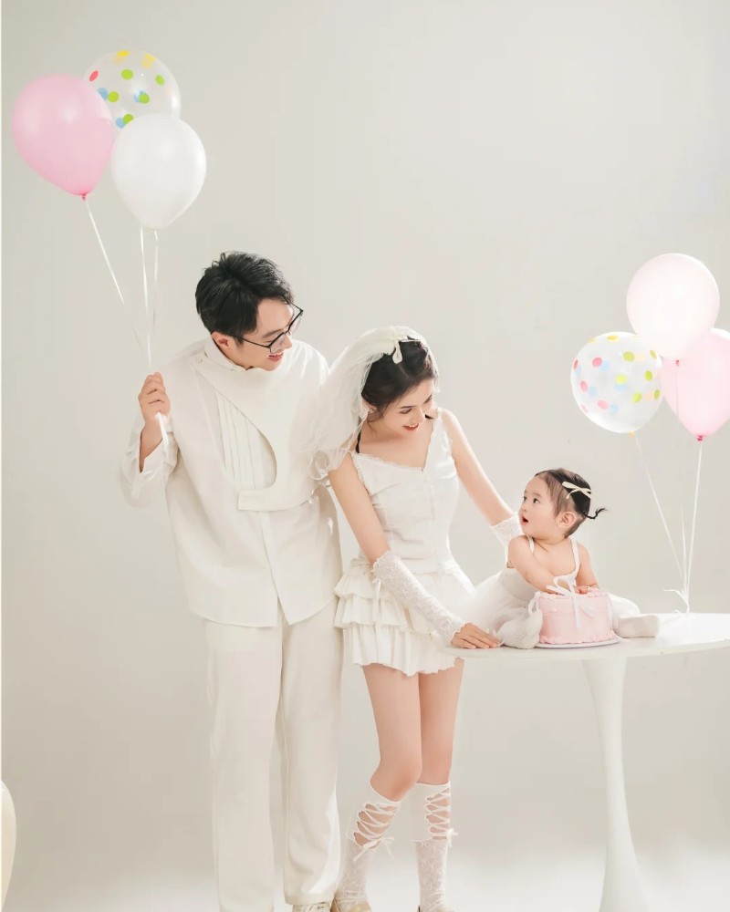 chụp ảnh gia đình 3 người 25