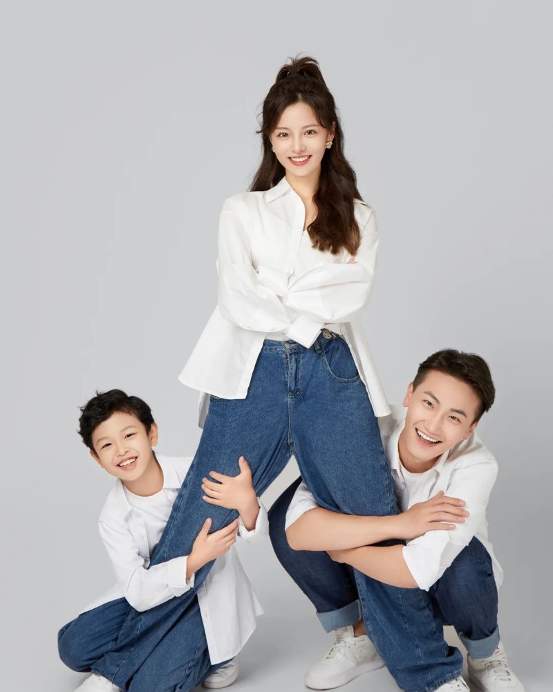 chụp ảnh gia đình 3 người 30