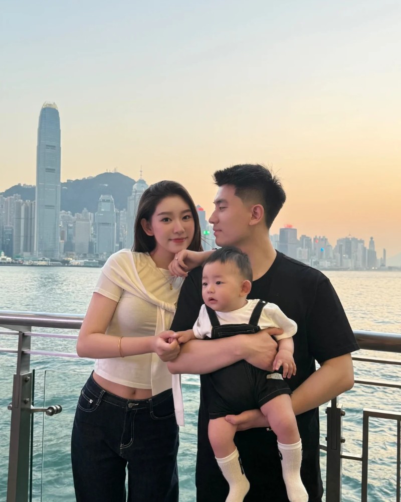 chụp ảnh gia đình 3 người 40