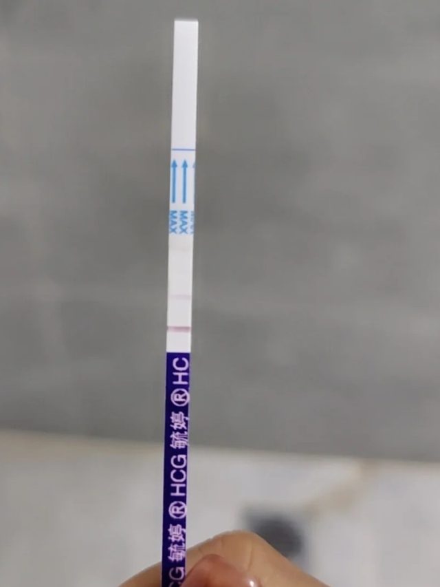 ảnh que thử thai 2 vạch 13