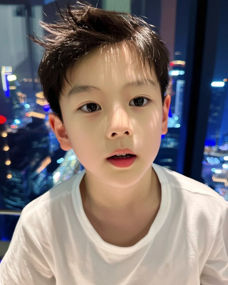 hình ảnh bé trai đáng yêu 10