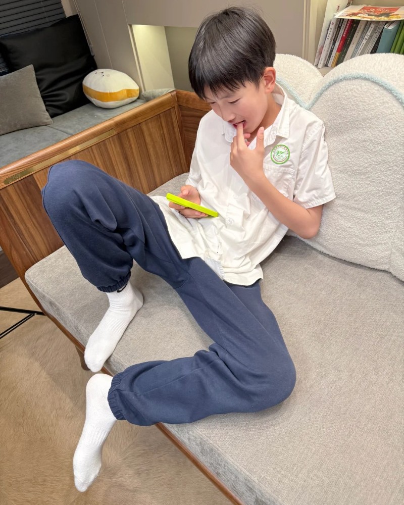hình ảnh bé trai đáng yêu 11