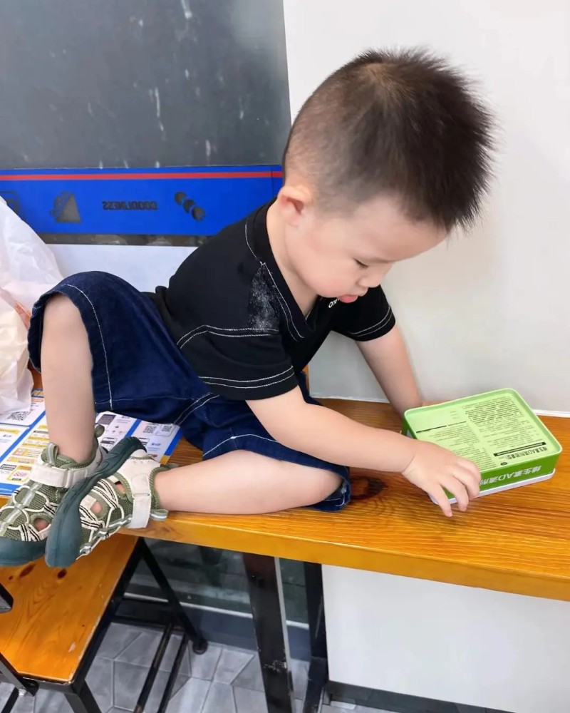 hình ảnh bé trai đáng yêu 14