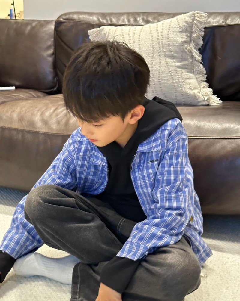 hình ảnh bé trai đáng yêu 15