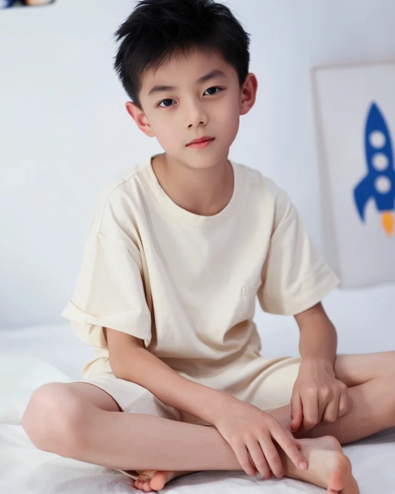 hình ảnh bé trai đáng yêu 24