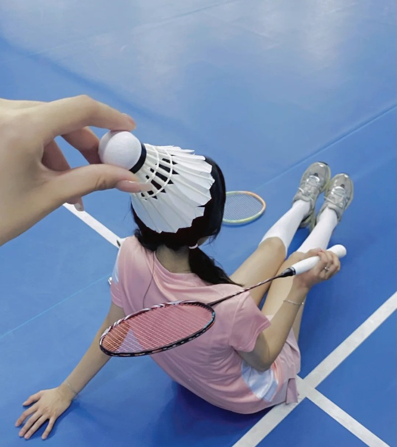 hình ảnh chơi cầu lông