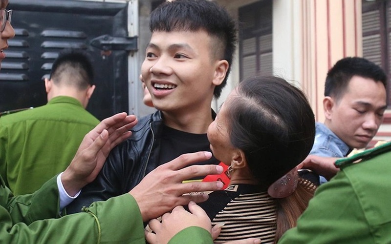 hình ảnh chú bộ đội 13
