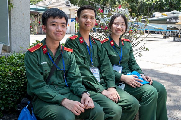 hình ảnh chú bộ đội 34
