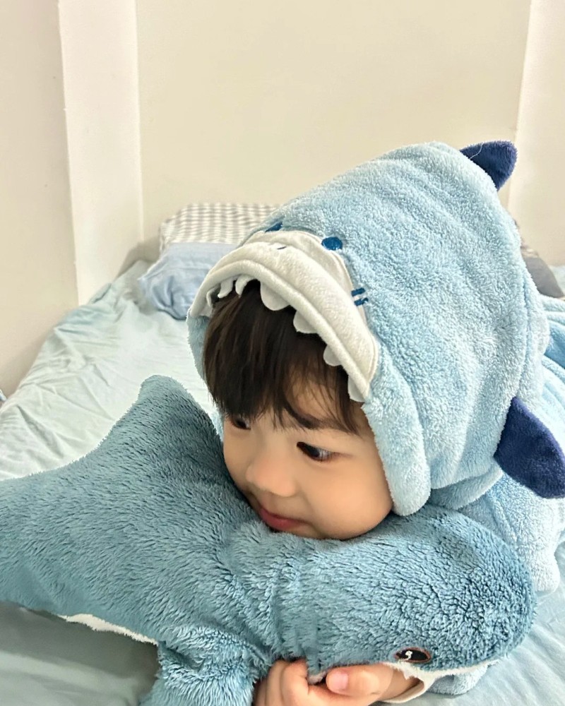hình ảnh em bé trai đáng yêu