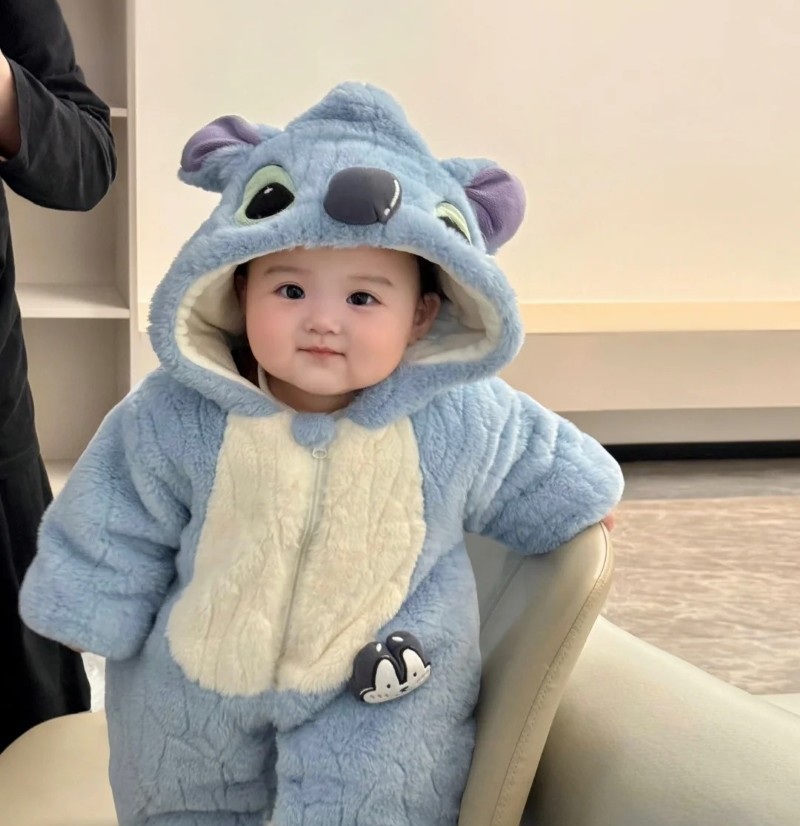 hình ảnh em bé trai dễ thương