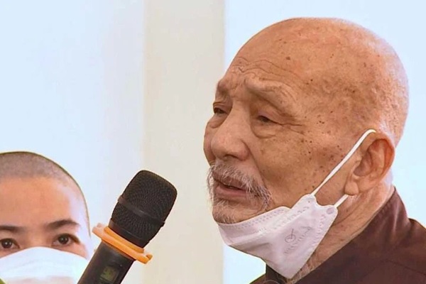 hình ảnh thầy ông nội