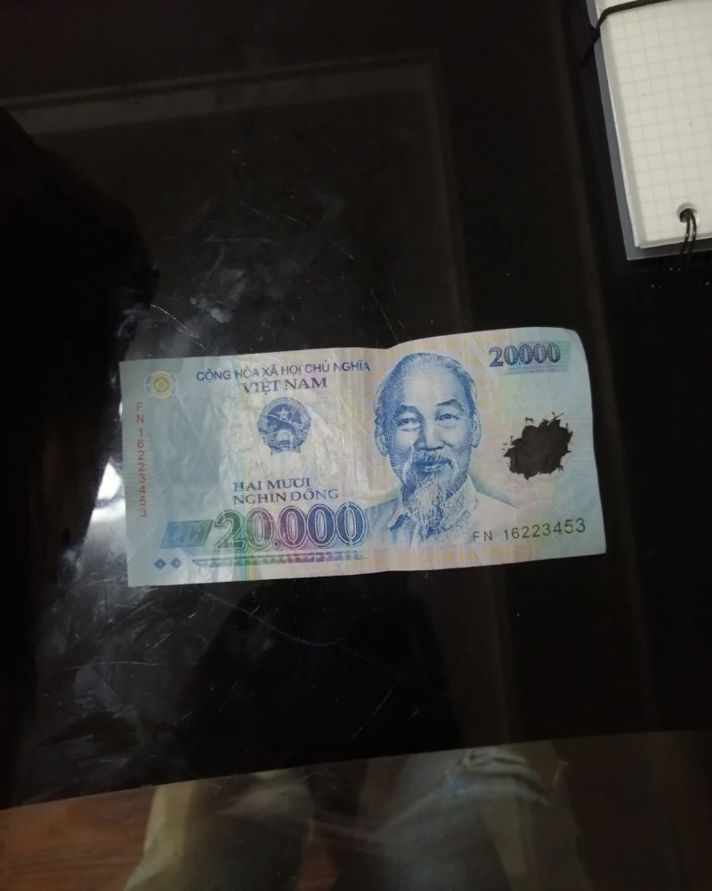 hình ảnh tiền 4