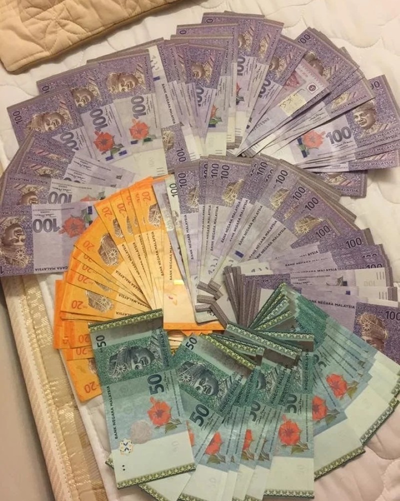 hình ảnh tiền 9