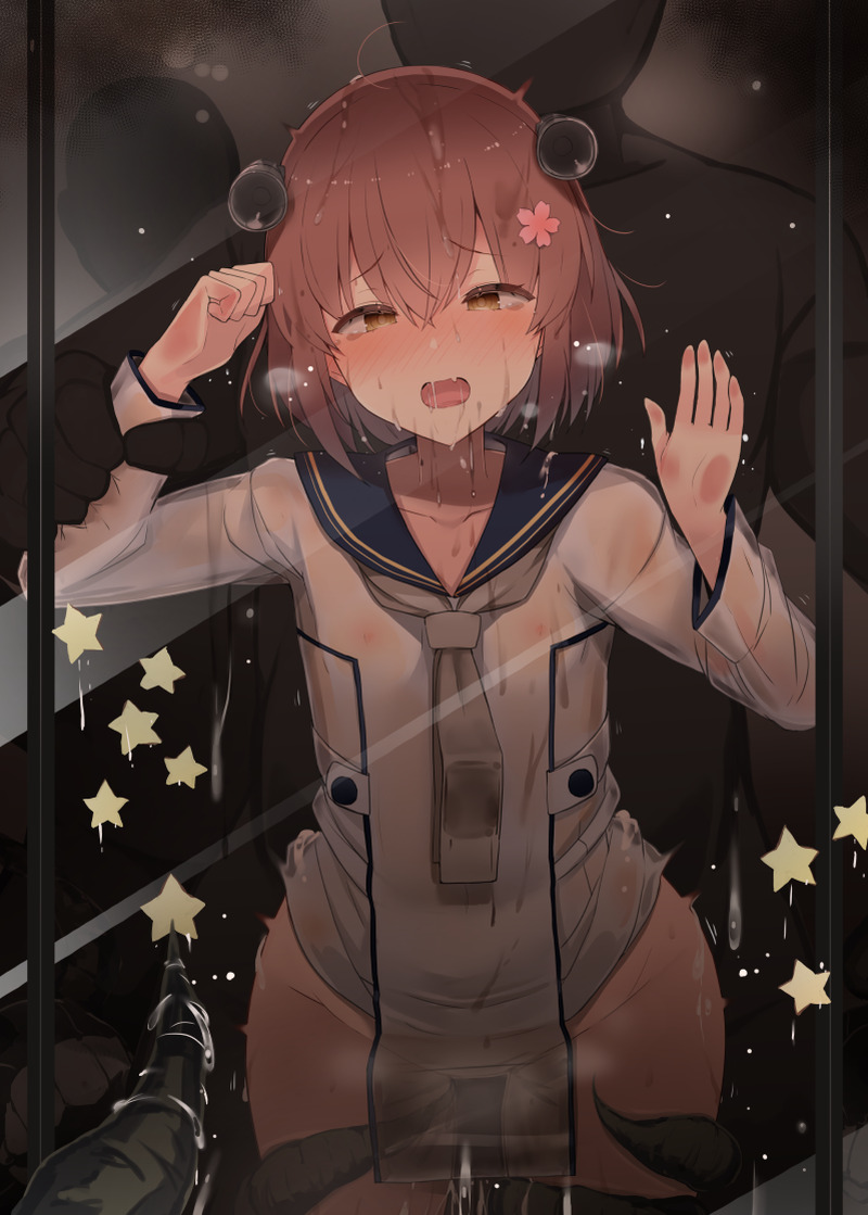 Hentai hiếp dâm cu to cứng